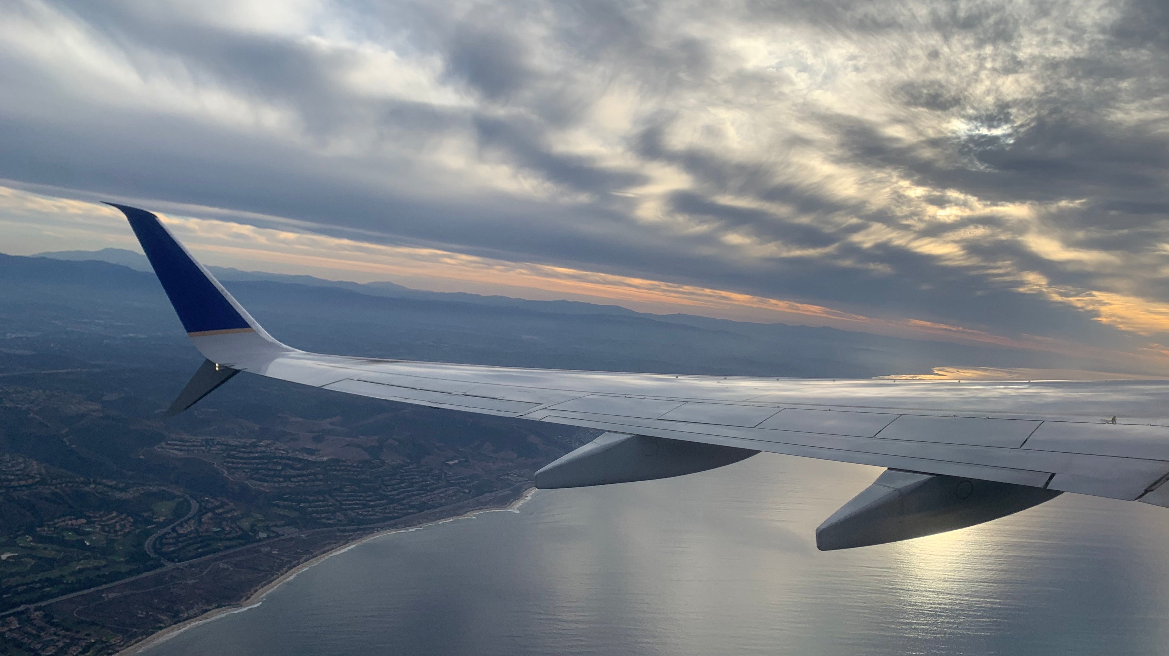 How to Travel Like a Pro: Smart Travel Tips for Stress-Free Trips