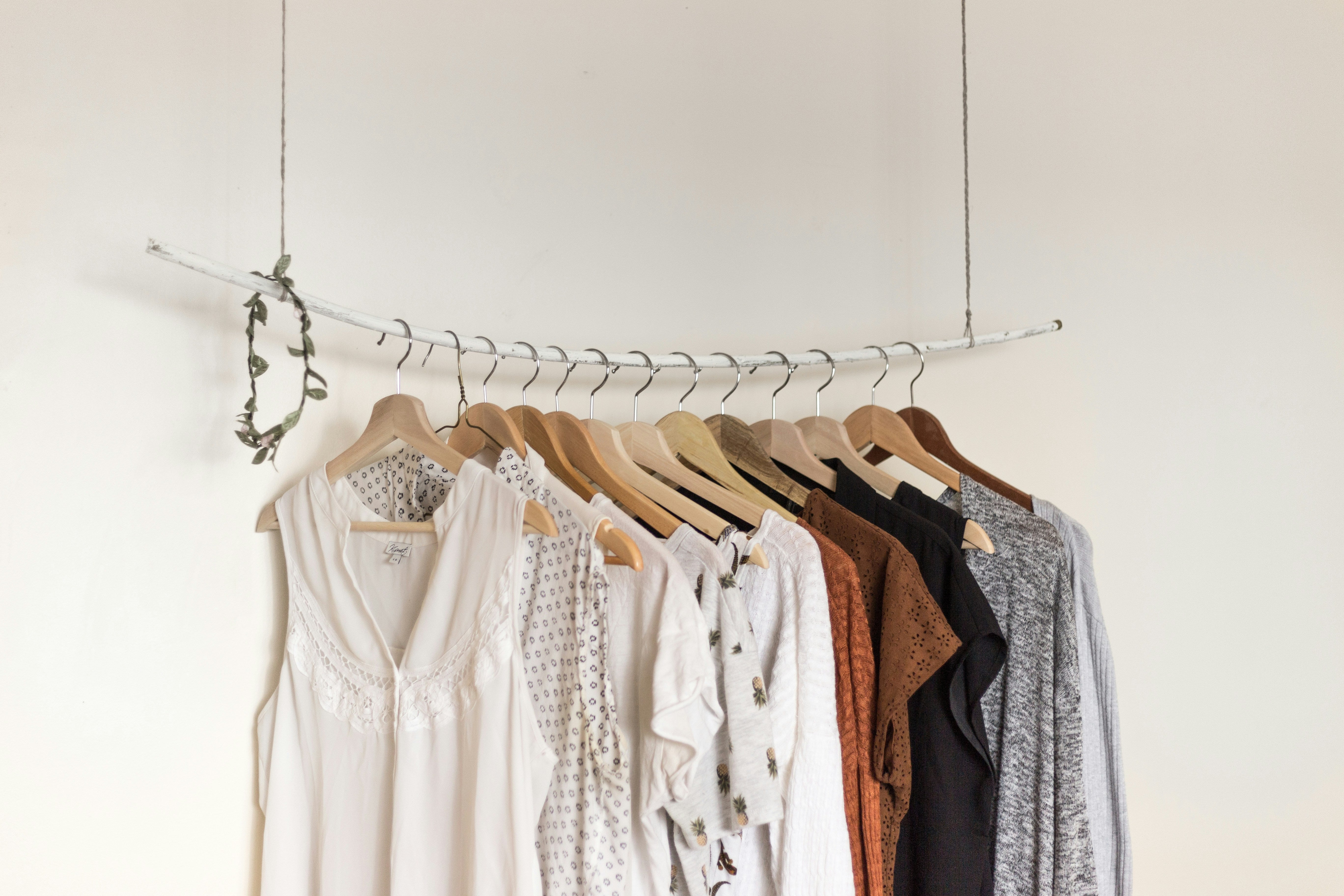 Top 5 Tips for Building a Summer Capsule Wardrobe
