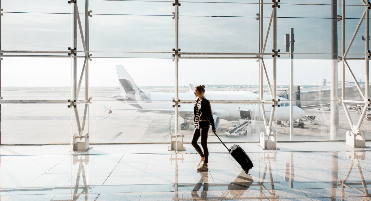 Airport Survival Guide: 5 Tips for Long Layovers, In-Flight Comfort, and Minimizing Travel Stress