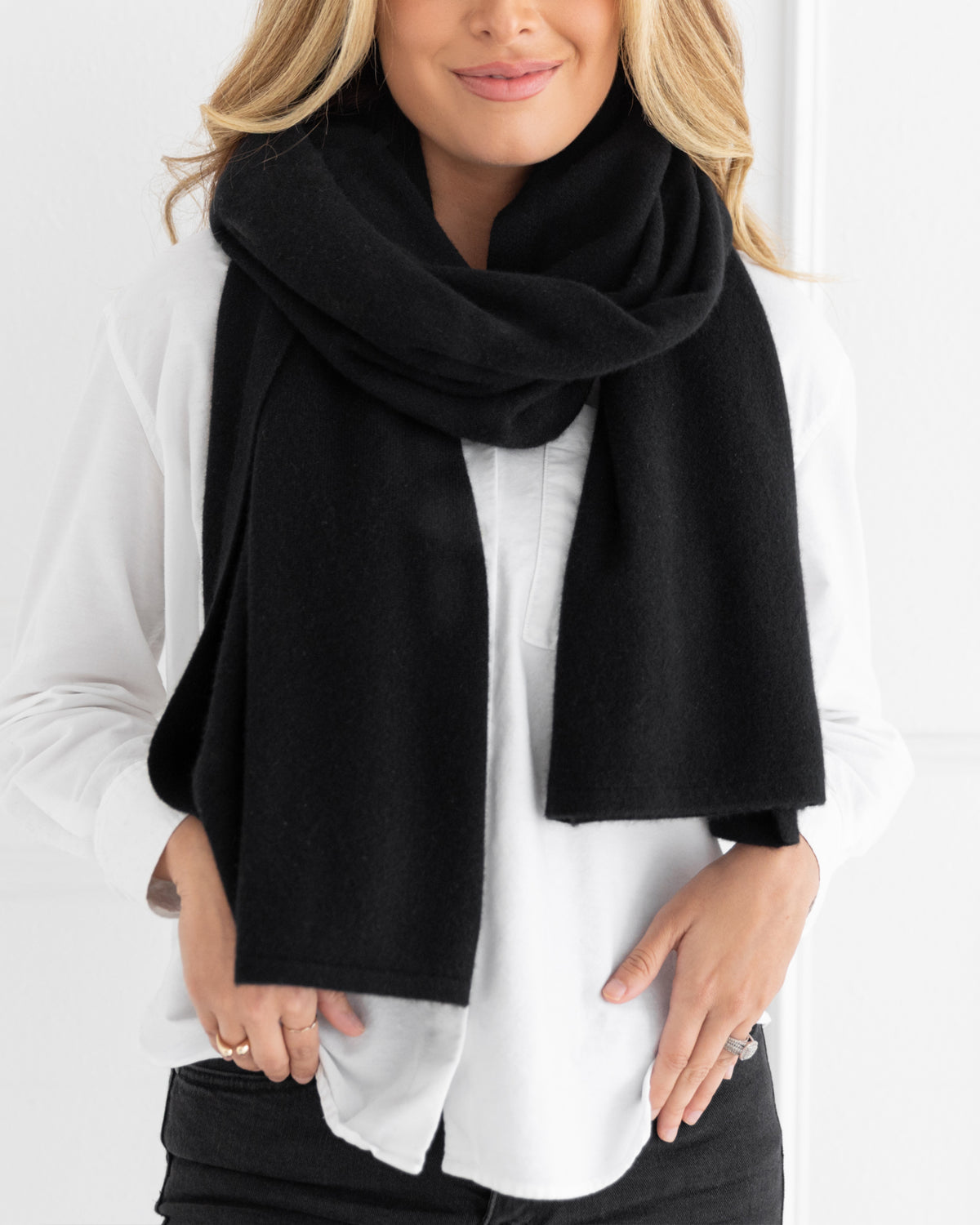 The Dreamsoft Travel Scarf in CloudSpun™ Recycled Cashmere - Black
